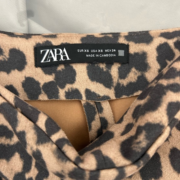 ZARA - Leopard Print Wrap Skirt - Picture 3 of 3